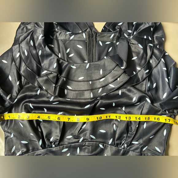 *Replica/Not Authentic* Alessandra Rich Dress Kate Middleton midi dress - Picture 4 of 10